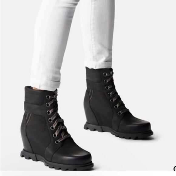 Sorel Shoes - Sorel Joan Of Arctic Wedge III Lexie Boots Black Waterproof Lace Up Ankle 7.5